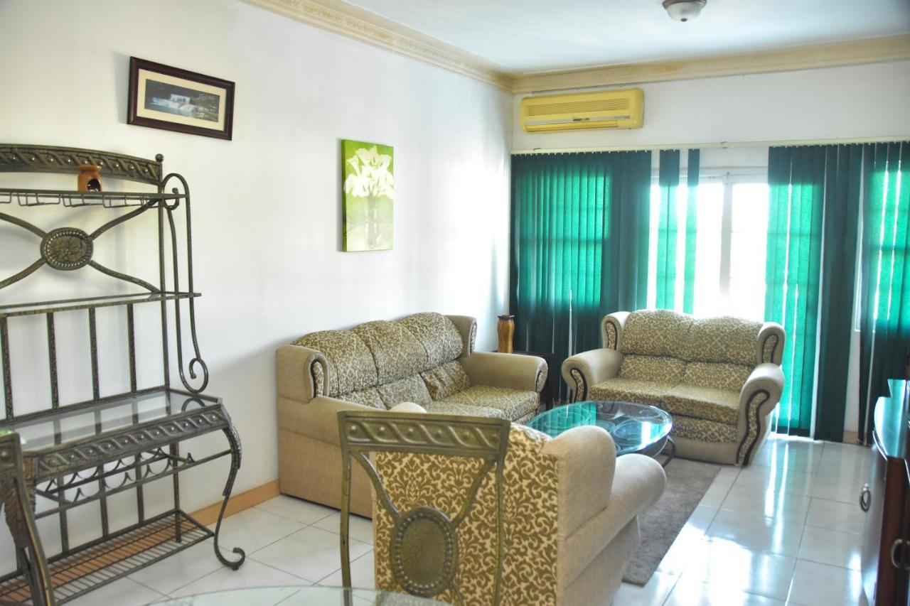 Embassy Deluxe Apartment Kingston Kültér fotó